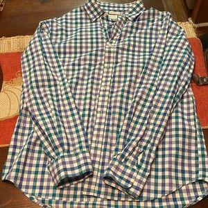 Old Navy-Mens button down. Size large-teal-purple and white checkered!